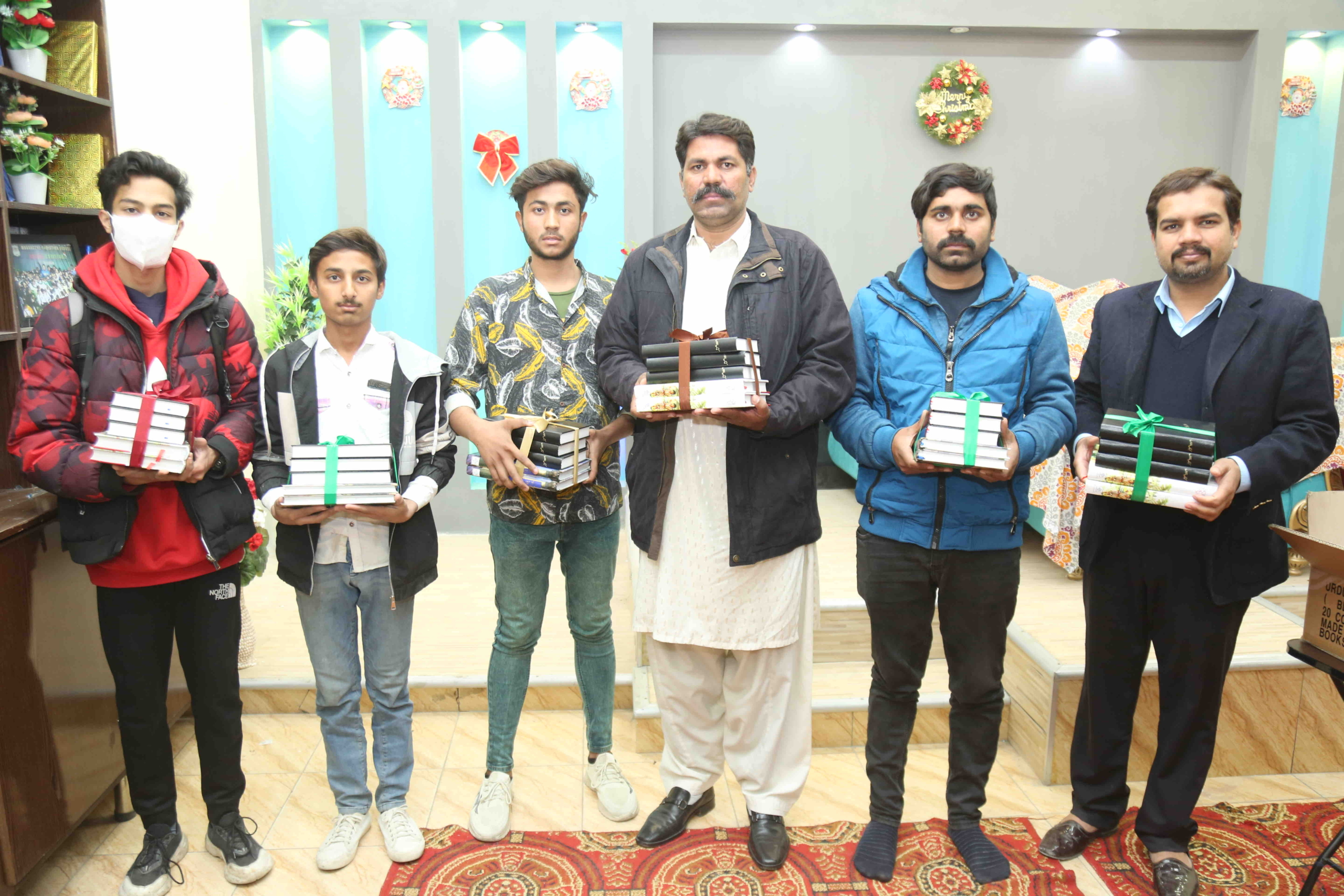 Rev Dr Naeem Nasir guiding Christian students about Fully Funded Scholarships in Pakistan